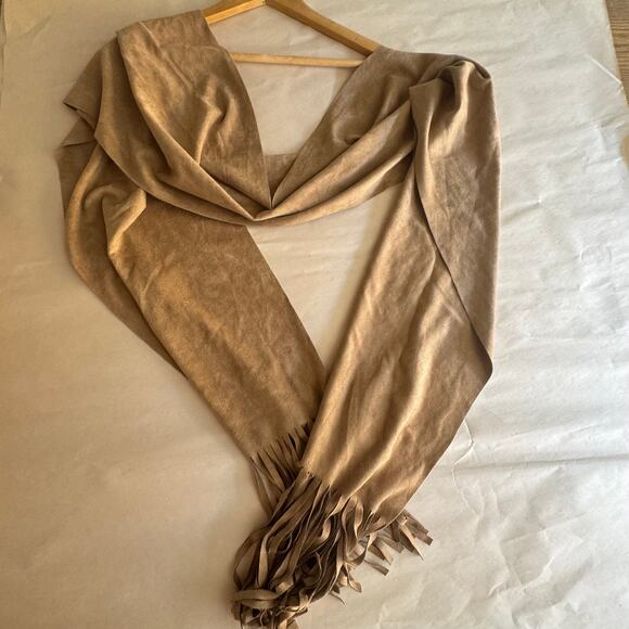 Urban Outfitters 7.5 Foot Tan Suede Coastal Cowgirl Wrap w Fringe on Either End - Picture 9 of 16